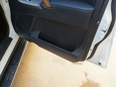 2019款 3.0L 自动尊贵版