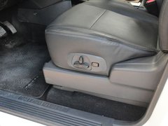 2019款 3.0L 自动尊贵版