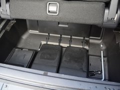 2019款 3.0L 自动尊贵版