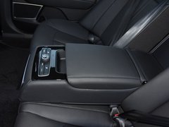 2018款 2.0L 智尊版