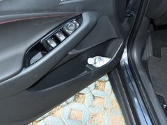 2018款 Redline 530T 自动耀享版(5+2款)