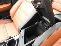 2018款 1.6L CVT智趣版 