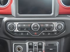 2018款 2.0T Rubicon 四门版