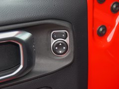 2018款 2.0T Rubicon 四门版