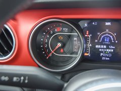 2018款 2.0T Rubicon 四门版