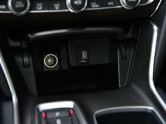 2018款 锐·混动 2.0L 锐尊版 国V