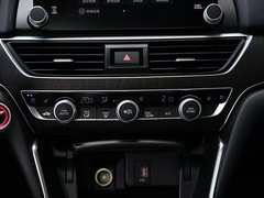 2018款 锐·混动 2.0L 锐尊版 国V