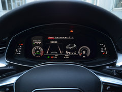2019款 55 TFSI quattro 动感型