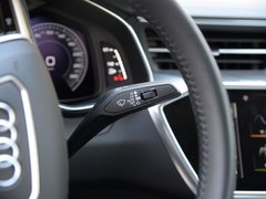 奥迪A7 2019款 55 TFSI quattro 动感型