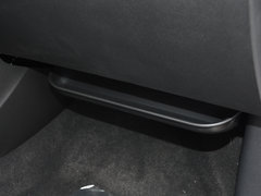 2018款 18T 5座豪华型