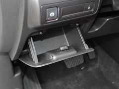 2018款 18T 5座豪华型