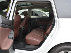 2018款 18T 5座豪华型
