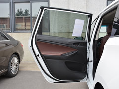 2018款 18T 5座豪华型