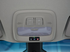 2018款 18T 5座豪华型
