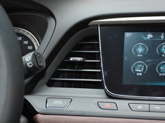 2018款 18T 5座豪华型
