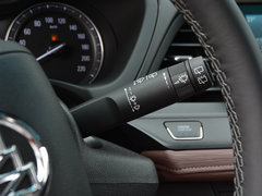 2018款 18T 5座豪华型