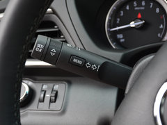 2018款 18T 5座豪华型
