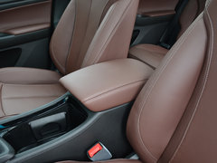 2018款 18T 5座豪华型