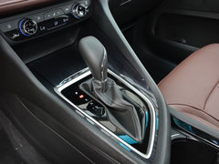 2018款 18T 5座豪华型