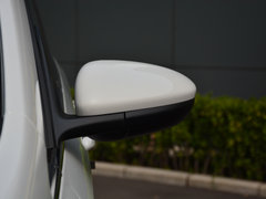 2018款 18T 5座豪华型