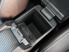 2018款 2.0L 自动两驱蓝天品位升级版 国V