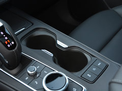 2018款 28T 两驱豪华型