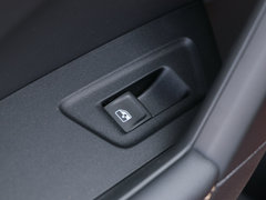 2018款 两厢 200TSI DSG舒适版