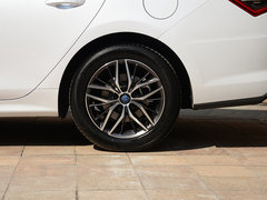 2018款 DM 1.5TI 自动智联锐动型