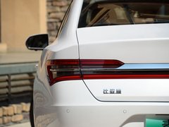2018款 DM 1.5TI 自动智联锐动型