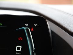 2018款 DM 1.5TI 自动智联锐动型