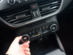 2019款 三厢 EcoBoost 180 自动ST Line