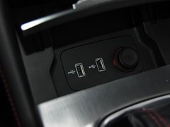 2018款 20T 自动两驱荷尔蒙激情版