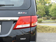 2018款 2.0T 自动行政版 