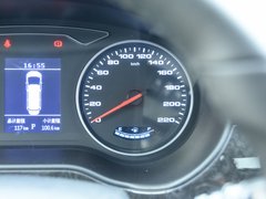 2018款 2.0T 自动行政版 