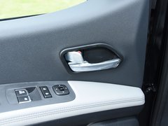 2018款 2.0T 自动行政版 