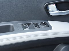 2018款 2.0T 自动行政版 