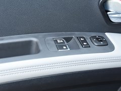 2018款 2.0T 自动行政版 