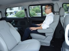 2018款 2.0T 自动行政版 