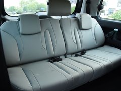2018款 2.0T 自动行政版 