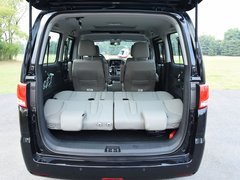 2018款 2.0T 自动行政版 