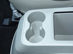 2018款 2.0T 自动行政版 