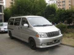 2005款 2.4 手动 7座金色之旅 新标准型(长轴)