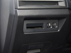 2018款 EV500 智联领耀型