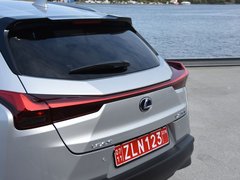 2019款 260h 探·酷版 国V