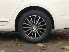 2019款 1.5L 手动豪华版 国V