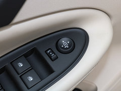 2019款 三厢 15S 自动领先型