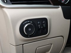 2019款 三厢 15S 自动领先型