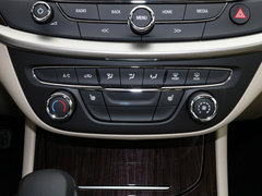 2019款 三厢 15S 自动领先型
