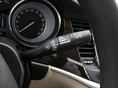 2019款 三厢 15S 自动领先型