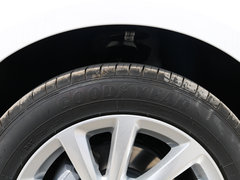 2019款 三厢 15S 自动进取型